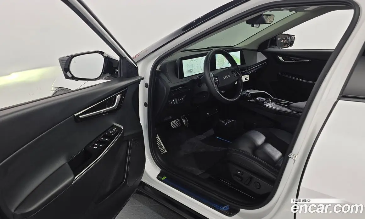 Kia EV6 2024 0.1 автомат (гидро), фото 13