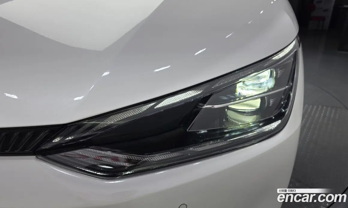 Kia EV6 2024 0.1 автомат (гидро), фото 8