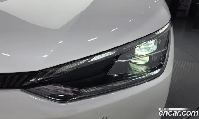 Kia EV6 2024 0.1 автомат (гидро), миниатюра 8