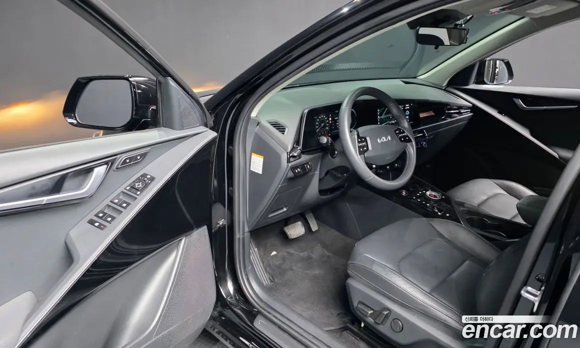 Kia Niro 2022 0.2 автомат (гидро), фото 12