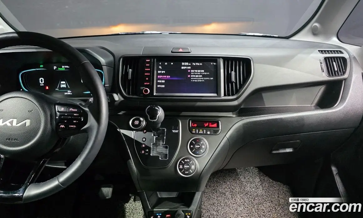Kia Ray 2022 1.0 автомат (гидро), фото 17