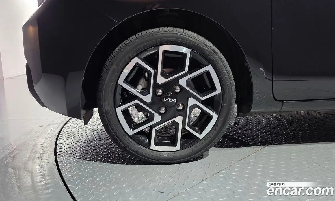 Kia Ray 2022 1.0 автомат (гидро), фото 5