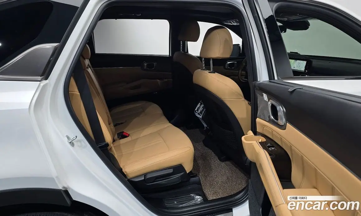 Kia Sorento 2022 2.5 автомат (гидро), фото 12 Kia Sorento 2022 2.5 автомат (гидро), фото 12