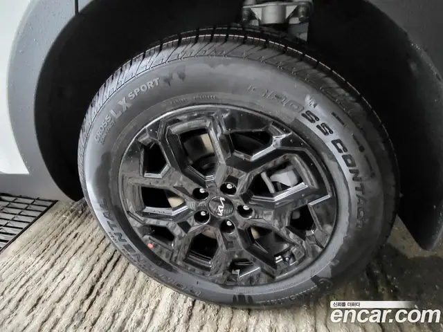 Kia Sorento 2025 1.6 автомат (гидро), миниатюра 5 Kia Sorento 2025 1.6 автомат (гидро), миниатюра 5