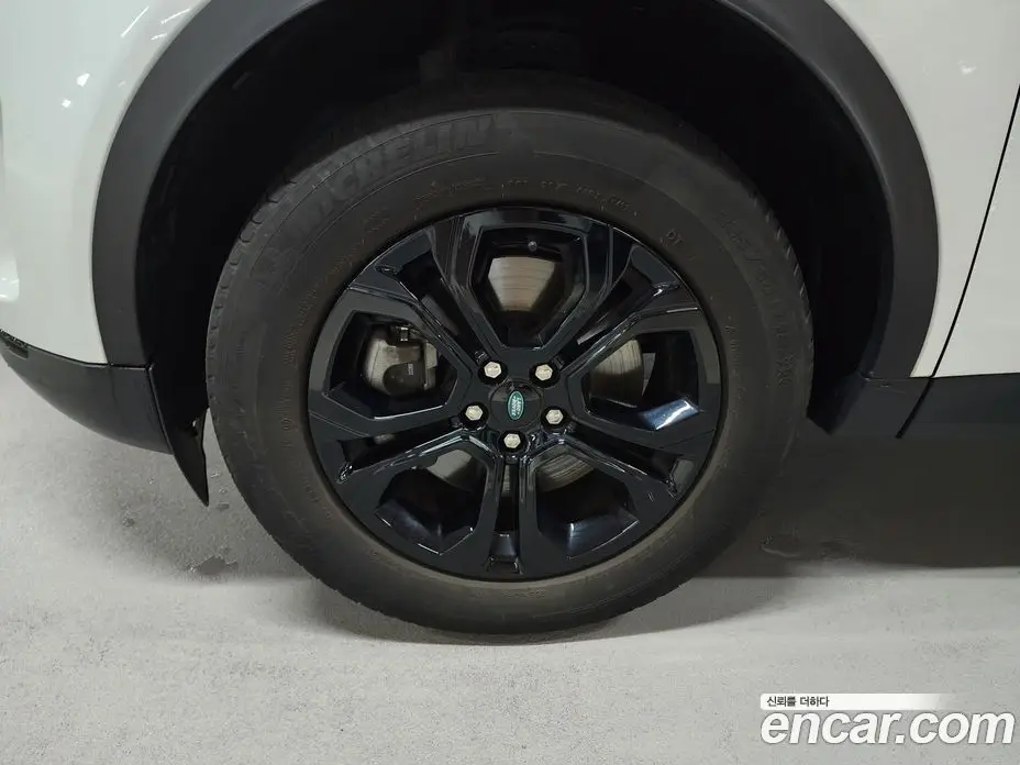 Land Rover Discovery Sport 2022 2.0 автомат (гидро), фото 5