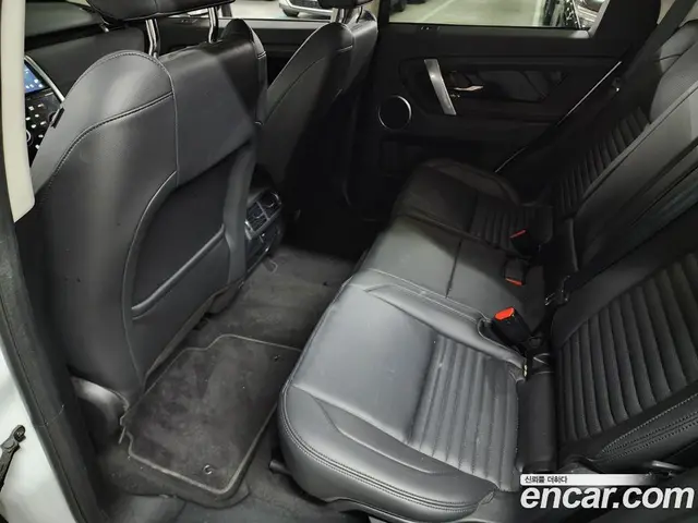 Land Rover Discovery Sport 2022 2.0 автомат (гидро), миниатюра 10