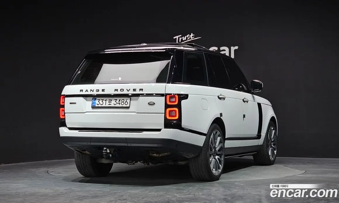 Land Rover Range Rover 2015 4.4 автомат (гидро), фото 2 Land Rover Range Rover 2015 4.4 автомат (гидро), фото 2