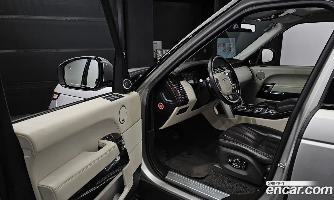 Land Rover Range Rover 2016 4.4 автомат (гидро), фото 10 Land Rover Range Rover 2016 4.4 автомат (гидро), фото 10