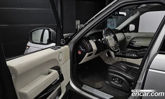 Land Rover Range Rover 2016 4.4 автомат (гидро), миниатюра 10 Land Rover Range Rover 2016 4.4 автомат (гидро), миниатюра 10