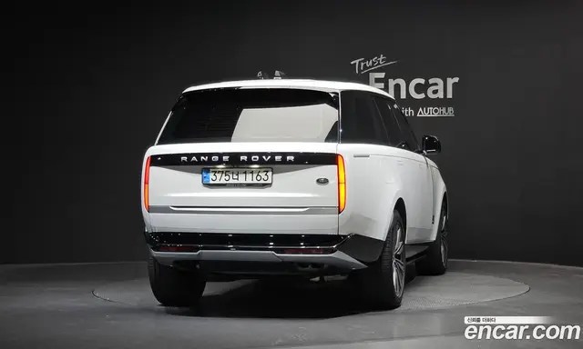 Land Rover Range Rover 2023 4.4 автомат (гидро), миниатюра 3