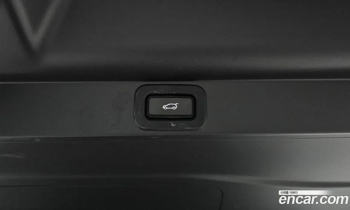 Land Rover Range Rover 2023 4.4 автомат (гидро), фото 23