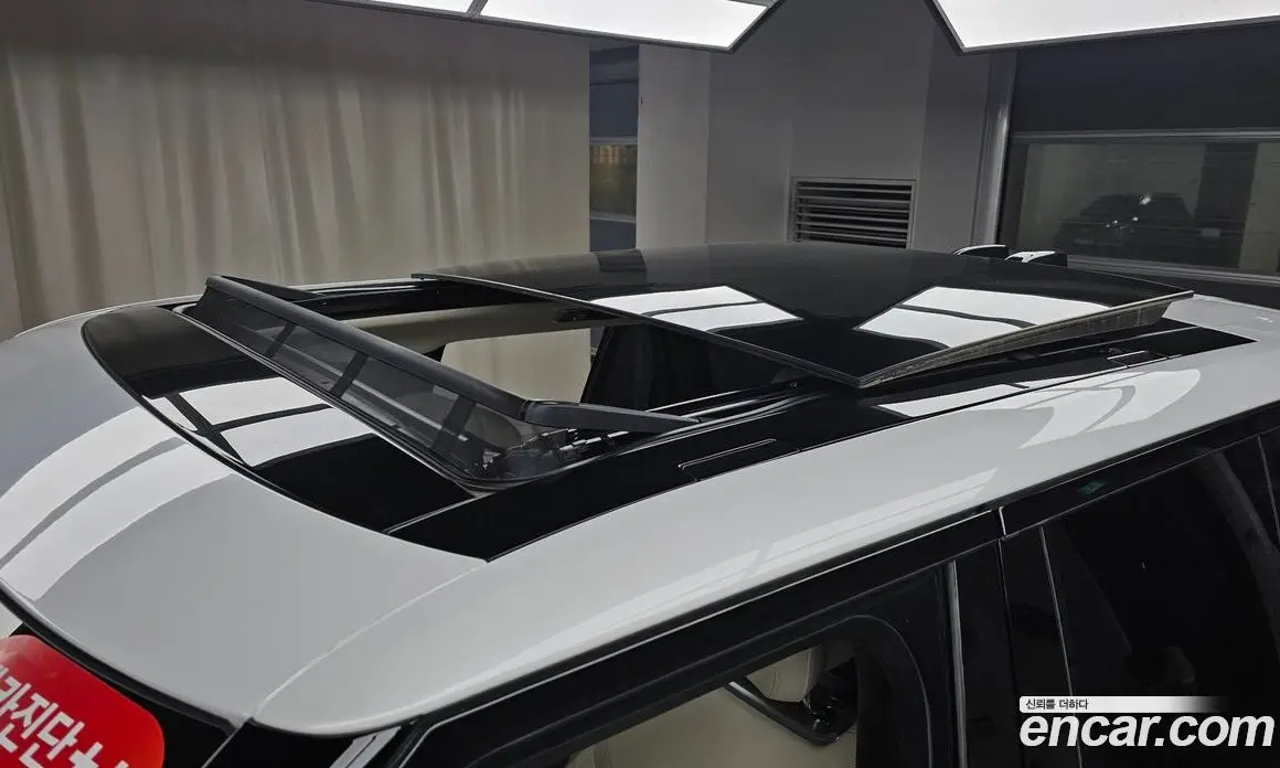 Land Rover Range Rover 2023 4.4 автомат (гидро), фото 29