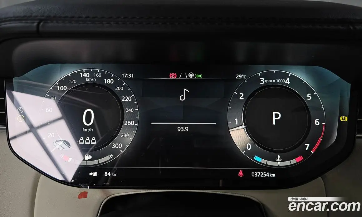 Land Rover Range Rover 2023 4.4 автомат (гидро), фото 10