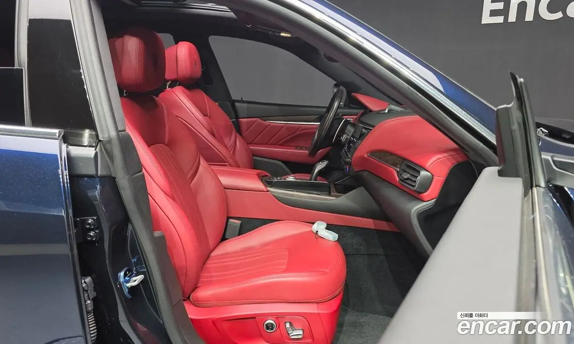 Maserati Levante 2022 2.0 автомат (гидро), фото 13