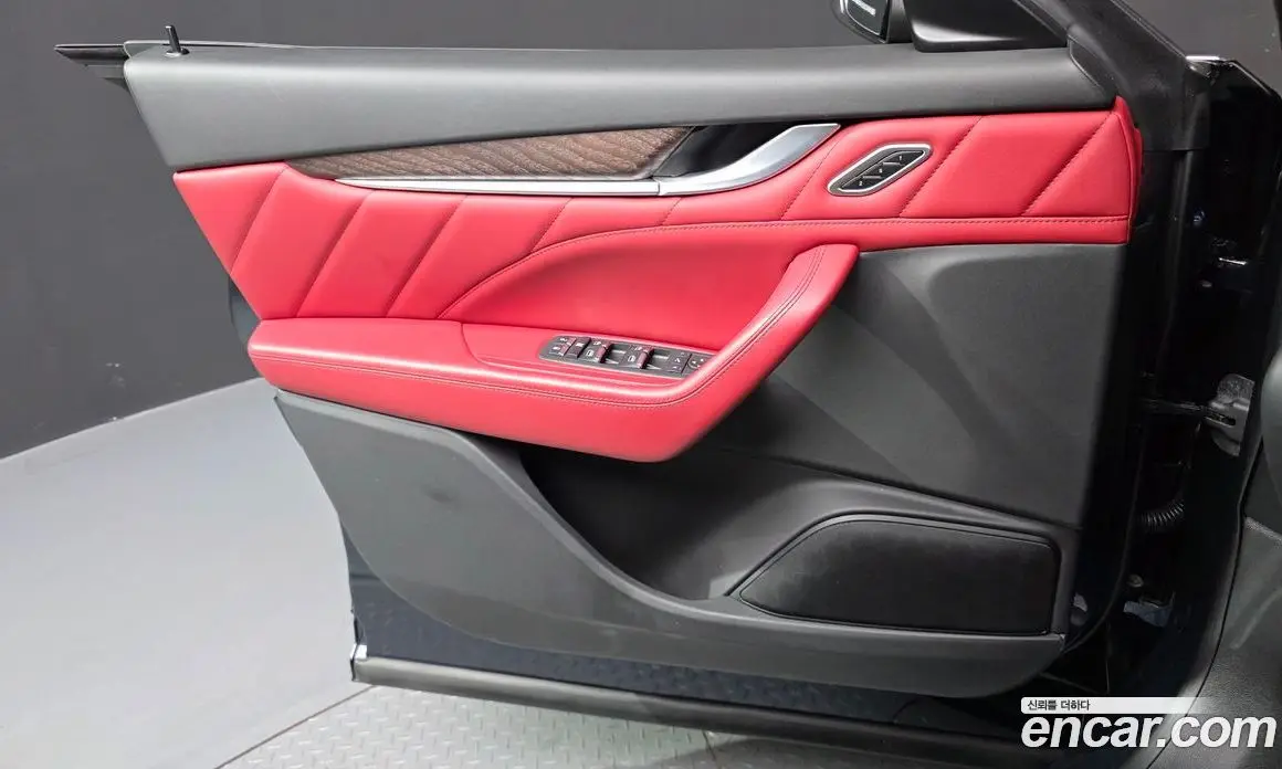 Maserati Levante 2022 2.0 автомат (гидро), фото 14