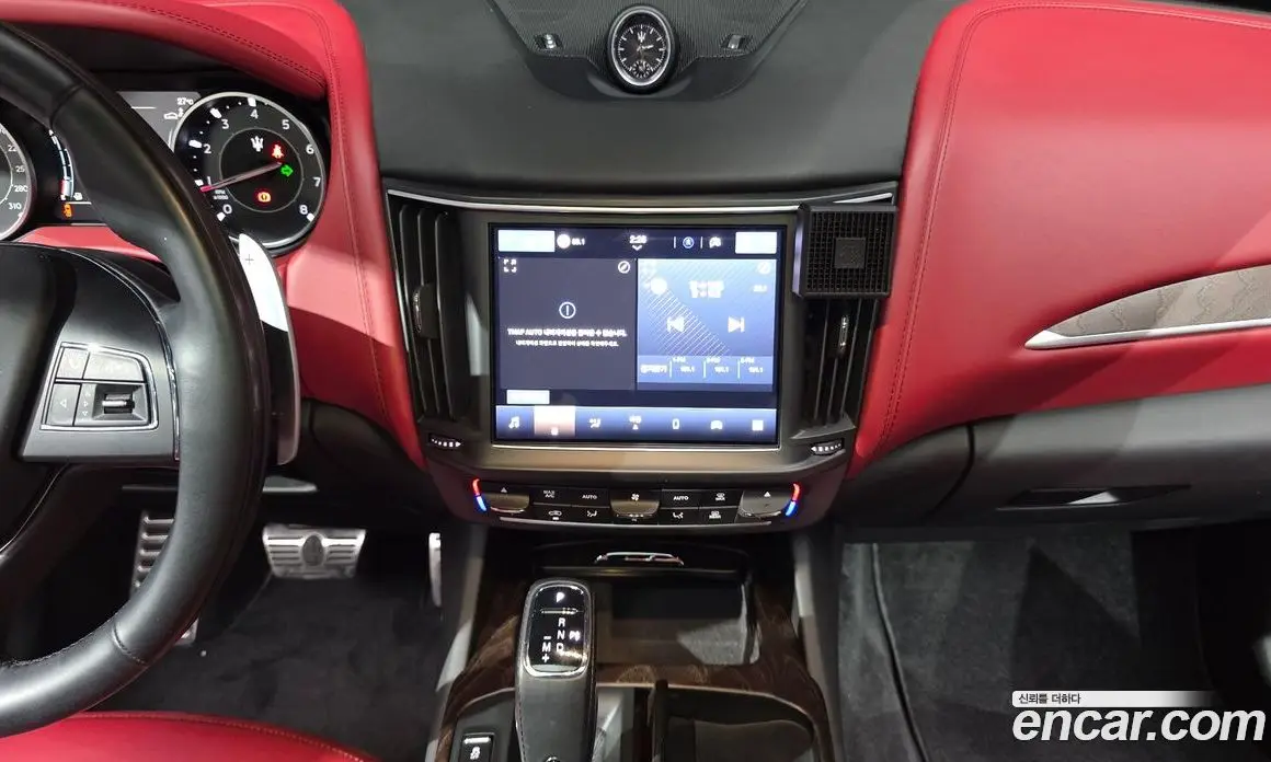 Maserati Levante 2022 2.0 автомат (гидро), фото 22