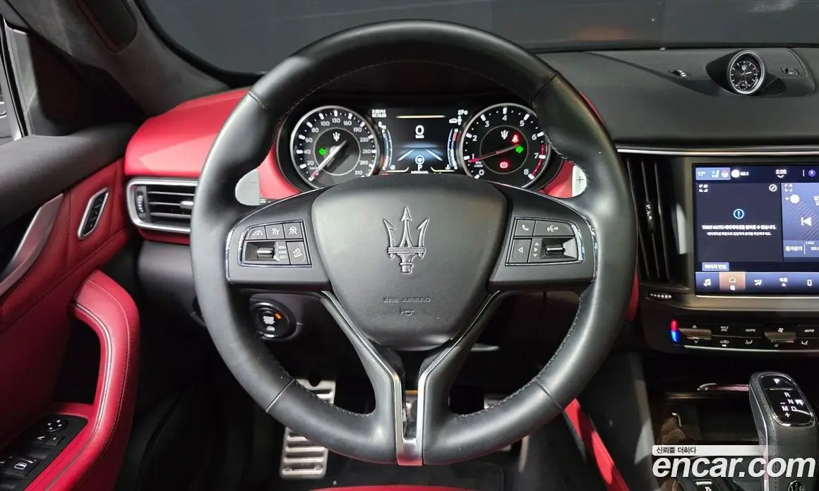 Maserati Levante 2022 2.0 автомат (гидро), фото 24