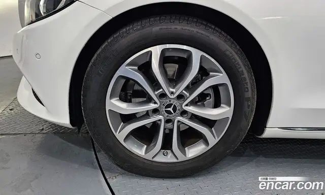 Mercedes-Benz C-Class 2017 2.0 автомат (гидро), миниатюра 5