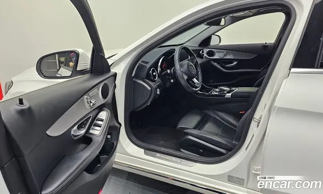 Mercedes-Benz C-Class 2017 2.0 автомат (гидро), миниатюра 10