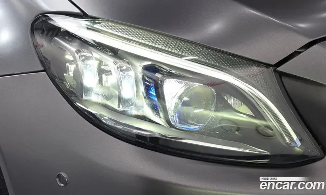 Mercedes-Benz C-Class 2021 4.0 автомат (гидро), миниатюра 8