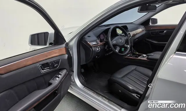 Mercedes-Benz E-Class 2011 3.5 автомат (гидро), миниатюра 12