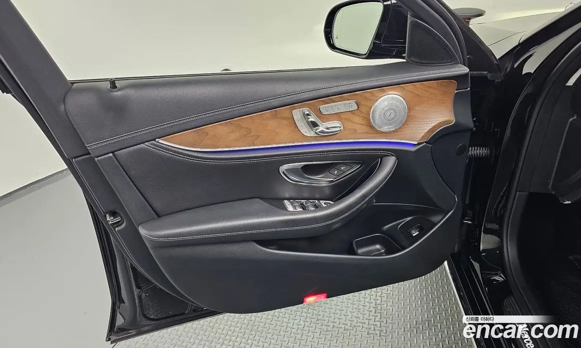 Mercedes-Benz E-Class 2020 2.0 автомат (гидро), фото 14
