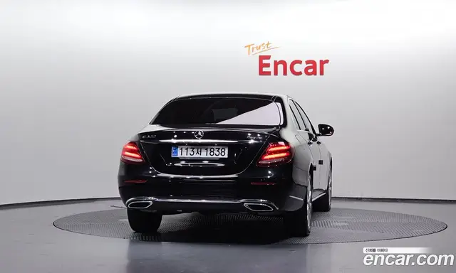 Mercedes-Benz E-Class 2020 2.0 автомат (гидро), миниатюра 4