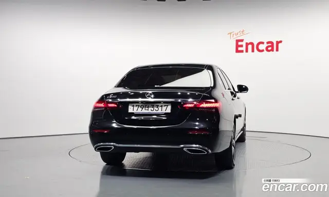 Mercedes-Benz E-Class 2021 2.0 автомат (гидро), миниатюра 4