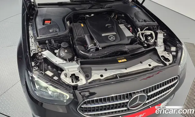 Mercedes-Benz E-Class 2021 2.0 автомат (гидро), миниатюра 6
