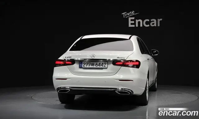 Mercedes-Benz E-Class 2022 1.9 автомат (гидро), миниатюра 4