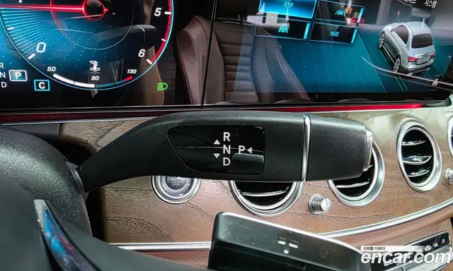 Mercedes-Benz E-Class 2022 1.9 автомат (гидро), миниатюра 9
