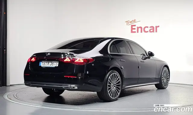 Mercedes-Benz E-Class 2024 2.0 автомат (гидро), миниатюра 2