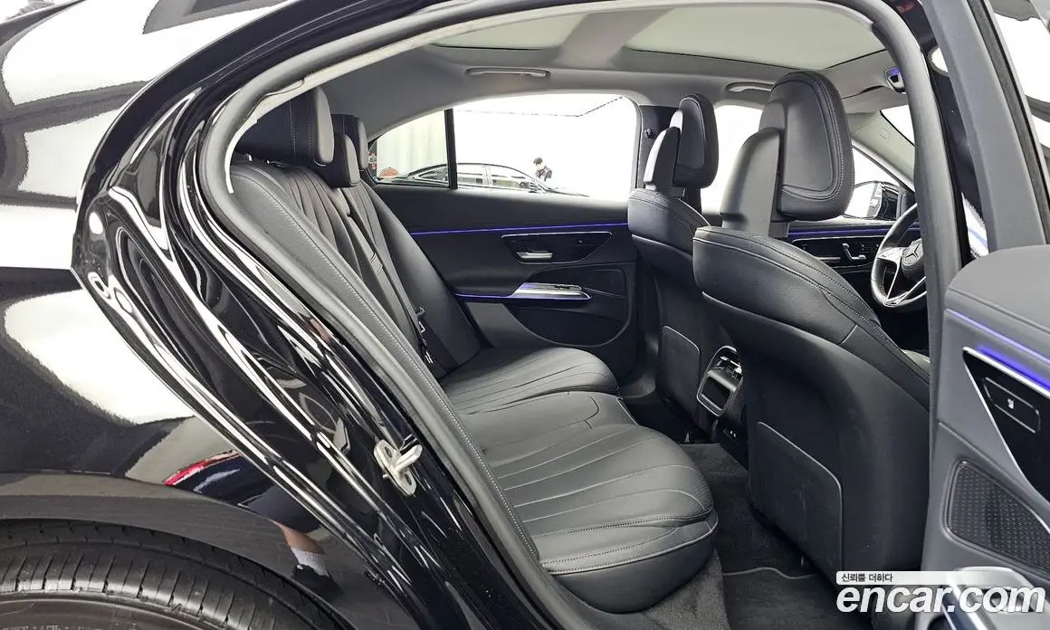 Mercedes-Benz E-Class 2024 2.0 автомат (гидро), фото 18