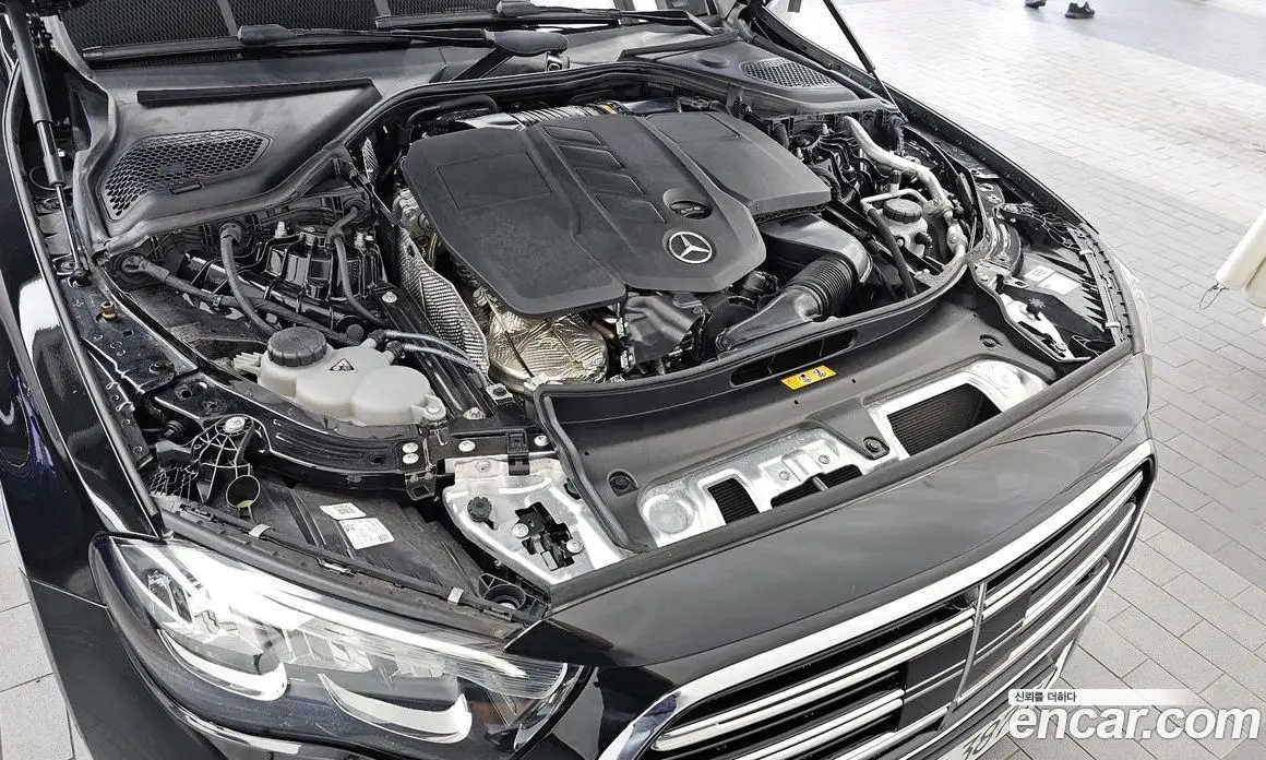 Mercedes-Benz E-Class 2024 2.0 автомат (гидро), фото 6