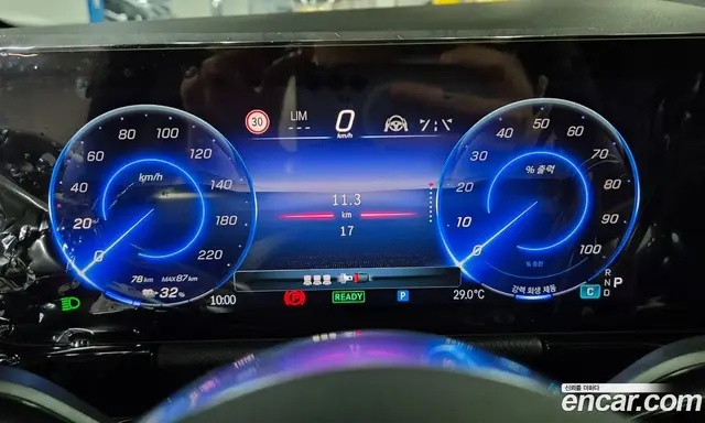 Mercedes-Benz EQA 2025 0.1 автомат (гидро), миниатюра 8
