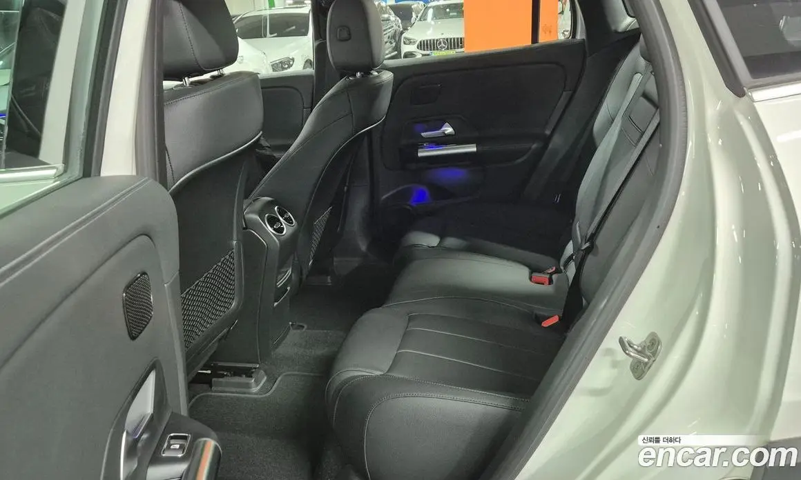Mercedes-Benz EQA 2025 0.1 автомат (гидро), фото 10
