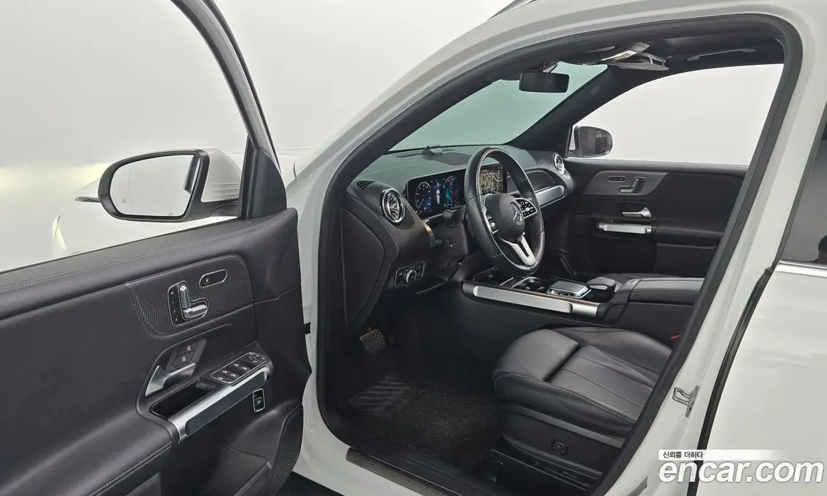 Mercedes-Benz GLB-Class 2020 2.0 автомат (гидро), фото 12