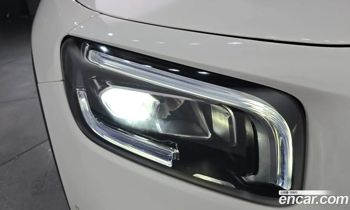 Mercedes-Benz GLB-Class 2020 2.0 автомат (гидро), фото 7