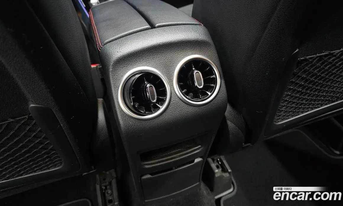 Mercedes-Benz GLB-Class 2022 2.0 автомат (гидро), фото 30