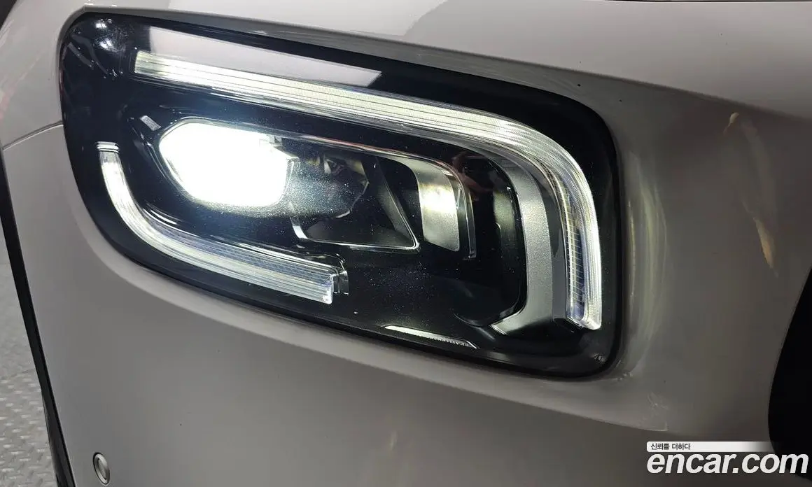 Mercedes-Benz GLB-Class 2022 2.0 автомат (гидро), фото 7