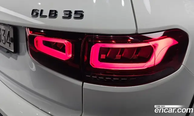 Mercedes-Benz GLB-Class 2022 2.0 автомат (гидро), миниатюра 8