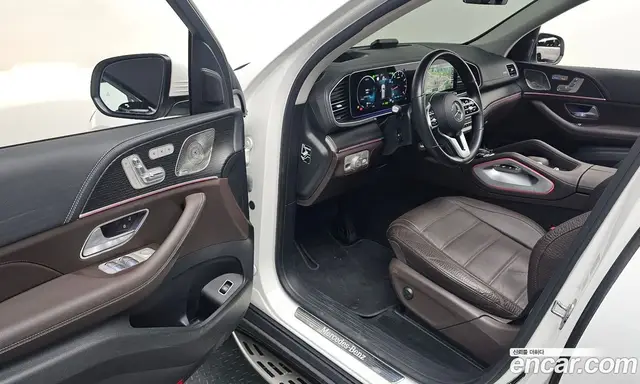 Mercedes-Benz GLE-Class 2023 3.0 автомат (гидро), миниатюра 12