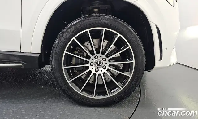 Mercedes-Benz GLE-Class 2023 3.0 автомат (гидро), миниатюра 6