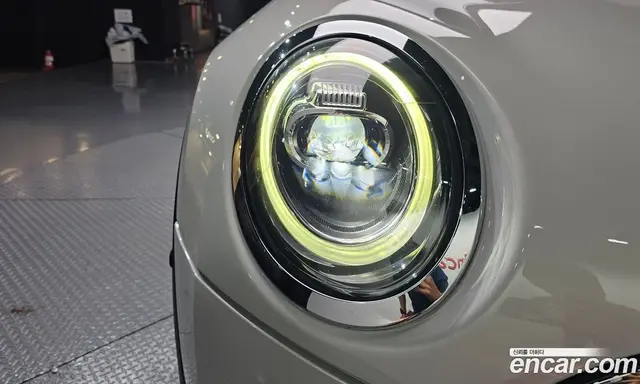 Mini Clubman 2021 1.5 автомат (гидро), миниатюра 8