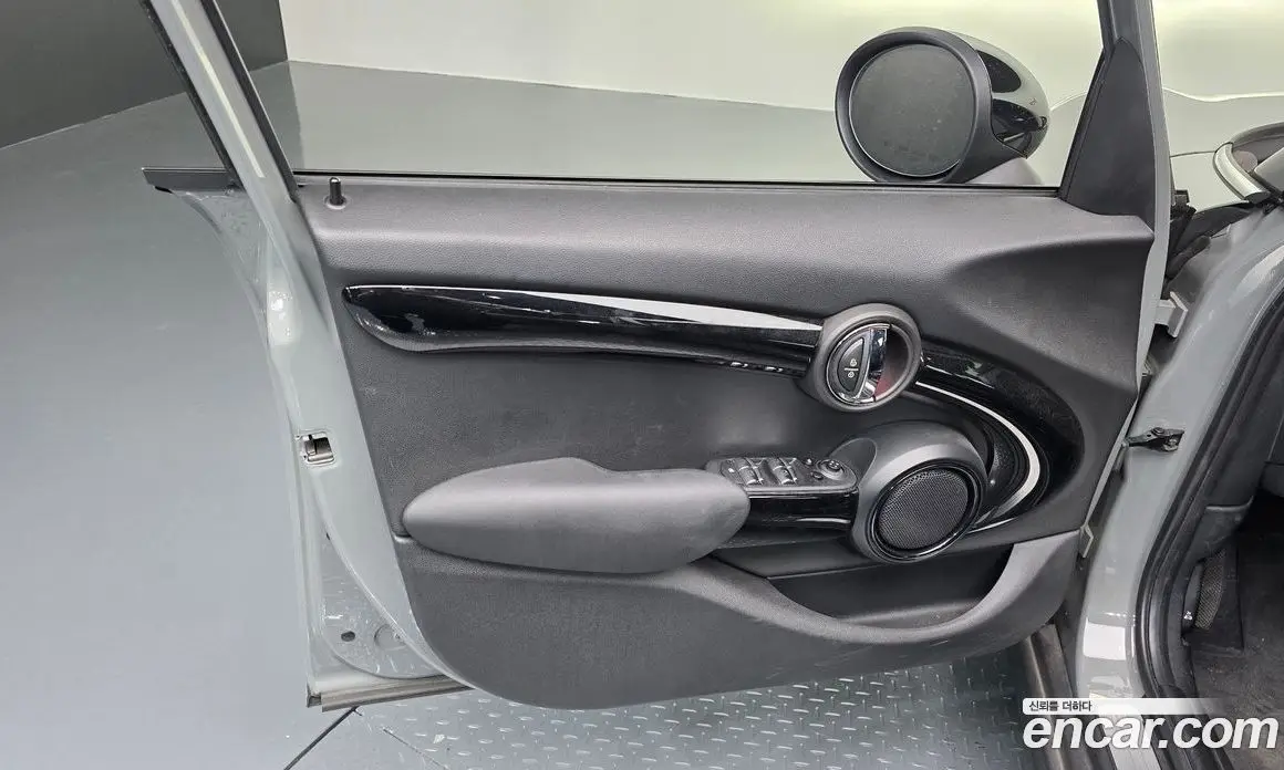 Mini Cooper 2017 1.5 автомат (гидро), фото 14