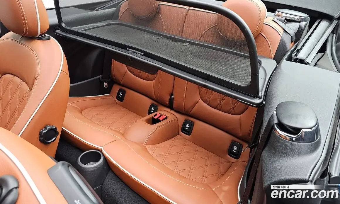 Mini Cooper Convertible 2024 2.0 автомат (гидро), фото 12
