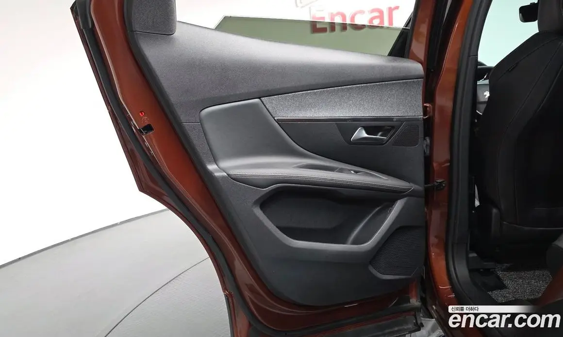 Peugeot 3008 2020 1.5 автомат (гидро), фото 14