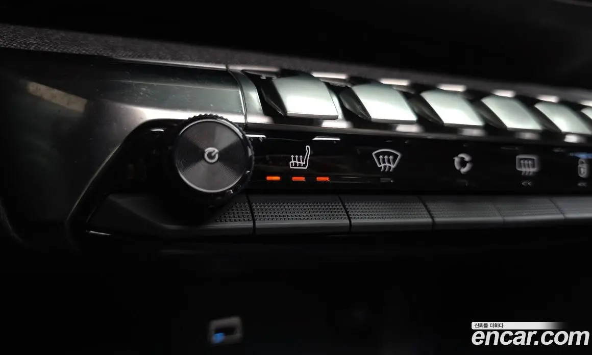 Peugeot 3008 2020 1.5 автомат (гидро), фото 30