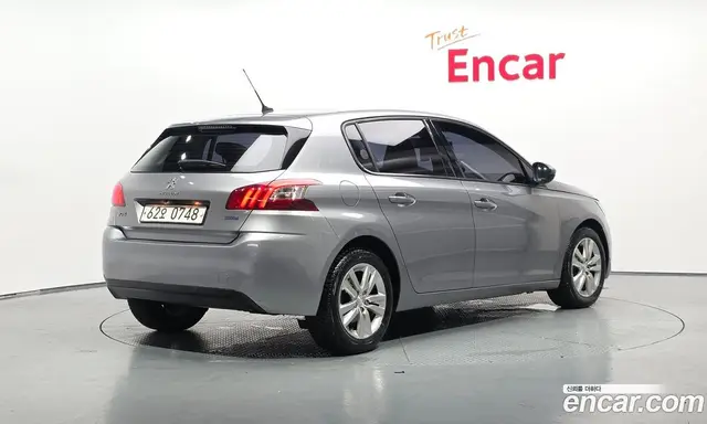 Peugeot 308 2016 1.6 автомат (гидро), миниатюра 2