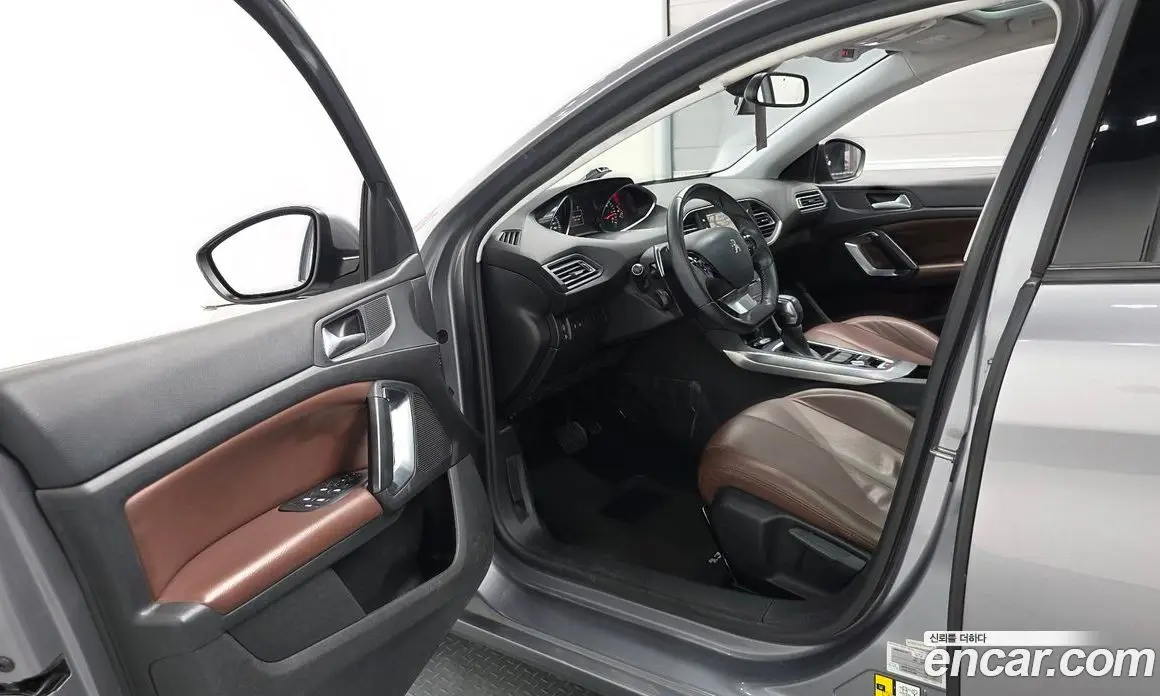 Peugeot 308 2016 1.6 автомат (гидро), фото 10
